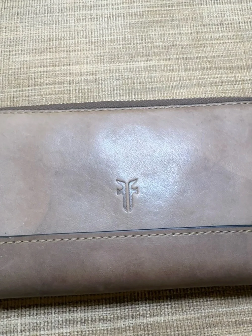 Frye Melissa Gray Taupe Leather Zip Around Wallet